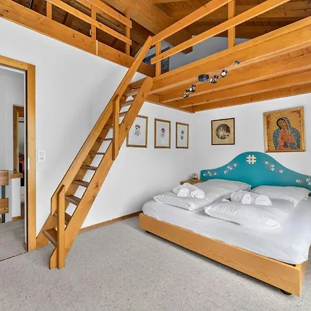 5 Bedrooms Family Near Sankt Moritz דירה צואוץ